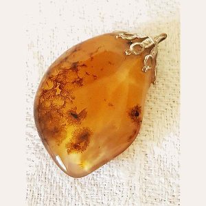 Amber Oval Pendant 1
