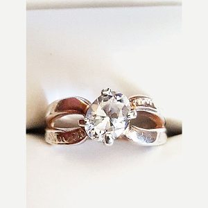Clear Oval Center Stone Silver Ring 1