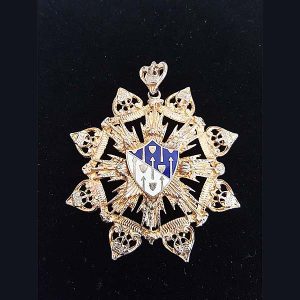 Crest Pendant 1