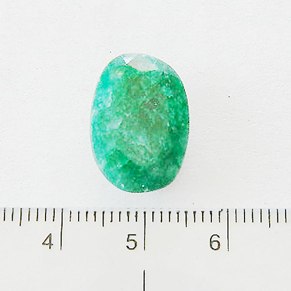 Oval 15 Carat Natural Emerald Stone 3