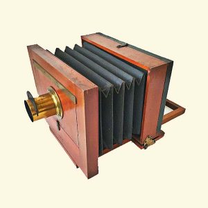 Scovill Vintage Wood Photo Camera 1